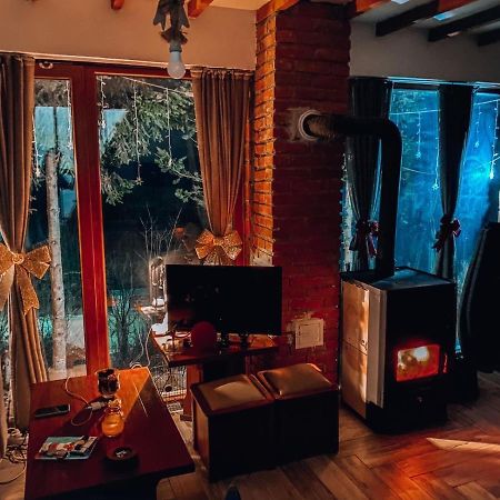 Cece'S Home Маврово Екстер'єр фото